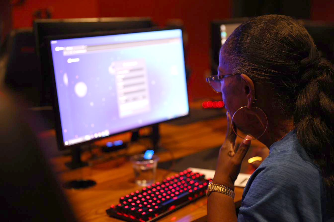 Behind the scenes at a Senior Esports USA session
